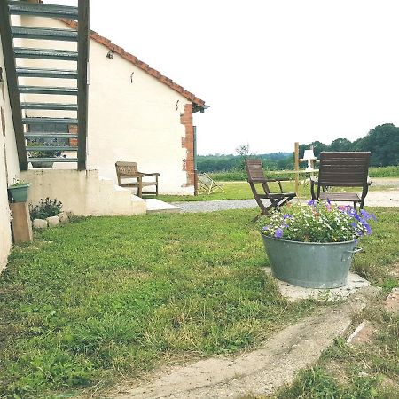 Bed and Breakfast Domaine Du Bois Chaumet Couzon Zewnętrze zdjęcie
