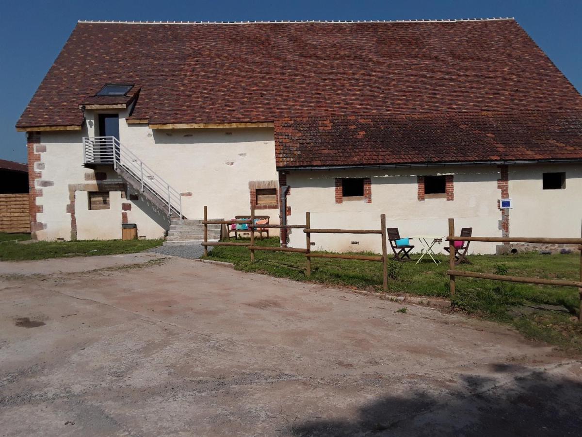 Bed and Breakfast Domaine Du Bois Chaumet Couzon Zewnętrze zdjęcie